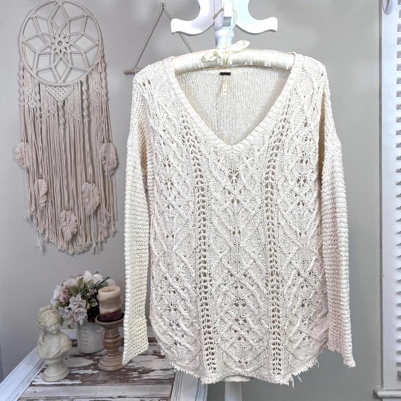Free People Sweaters - Free People Oversized Cream sweater, raw hem.  Sz XS